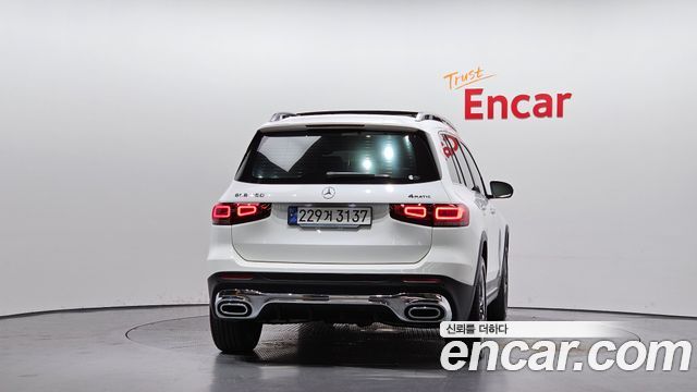 Mercedes-Benz GLB-Class (X247) GLB250 4MATIC 2023 — фото 4