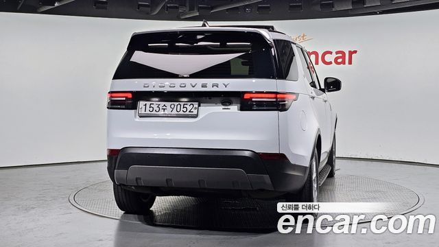 Land Rover Discovery 5 3.0 SD6 SE 2019 — фото 4