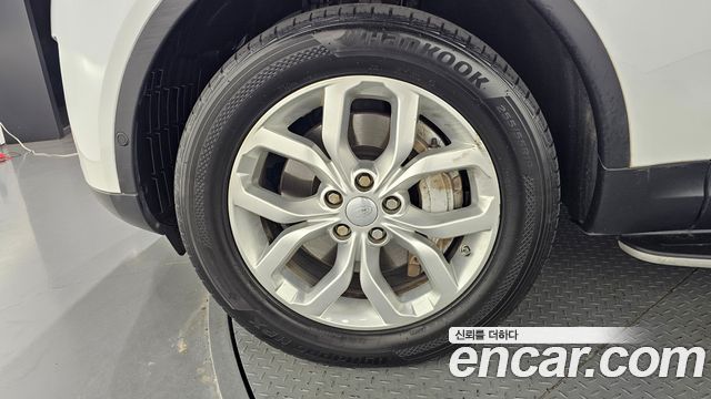 Land Rover Discovery 5 3.0 SD6 SE 2019 — фото 5