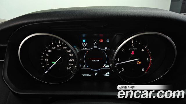 Land Rover Discovery 5 3.0 SD6 SE 2019 — фото 8