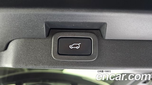 Land Rover Discovery 5 3.0 SD6 SE 2019 — фото 30