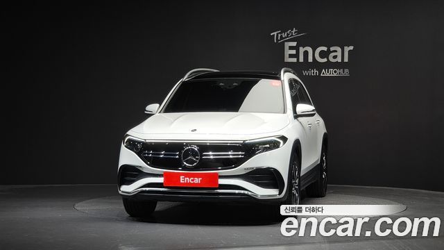 Mercedes-Benz EQB (X243) EQB300 4MATIC AMG Line 2024 — фото 3