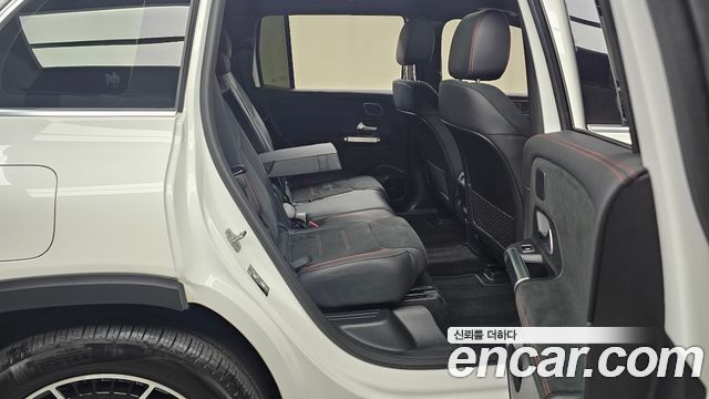 Mercedes-Benz EQB (X243) EQB300 4MATIC AMG Line 2024 — фото 12