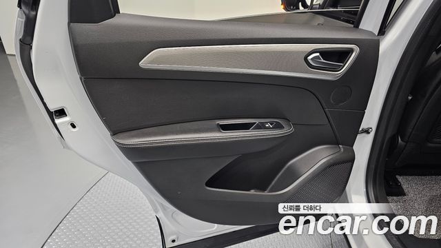 Renault Korea XM3 1.6 E-TECH Inspire e-shifter 2023 — фото 25