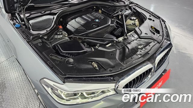 BMW 5 Series (G30) 520d M Sport Package Plus 2017 — фото 6