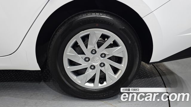 Hyundai Avante (CN7) 1.6 Smart 2021 — фото 21