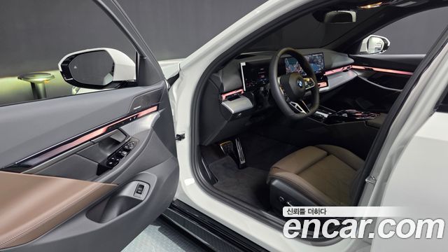 BMW 5 Series (G60) 520i M Sport 2026 — фото 10