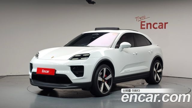 Porsche Macan EV 4S