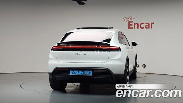 Porsche Macan EV 4S 2025 — фото 4