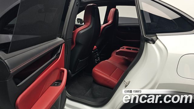 Porsche Macan EV 4S 2025 — фото 15