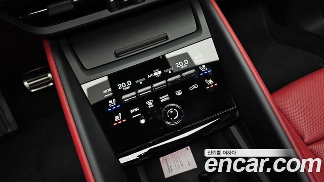 Porsche Macan EV 4S 2025 — фото 18