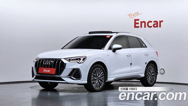 Audi Q3 (F3) 35 TDI Quattro Premium 2023 — фото 1