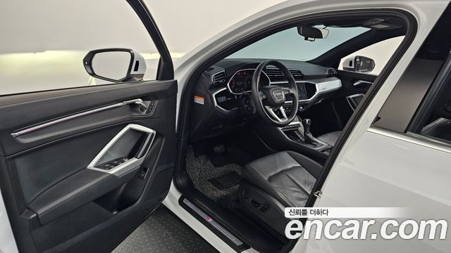 Audi Q3 (F3) 35 TDI Quattro Premium 2023 — фото 10