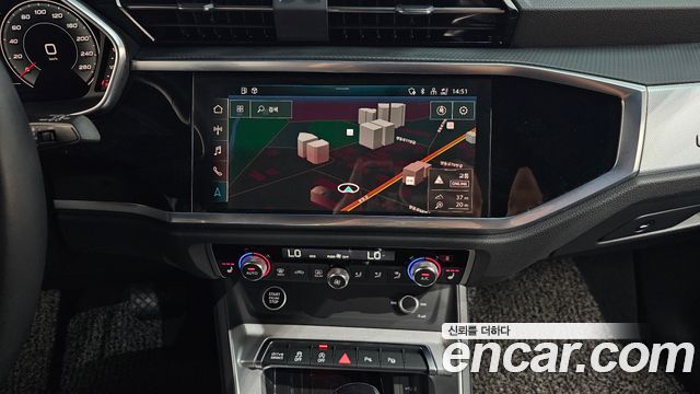 Audi Q3 (F3) 35 TDI Quattro Premium 2023 — фото 12