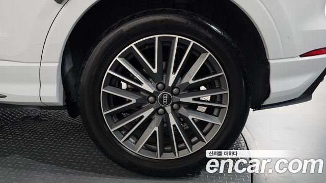 Audi Q3 (F3) 35 TDI Quattro Premium 2023 — фото 21