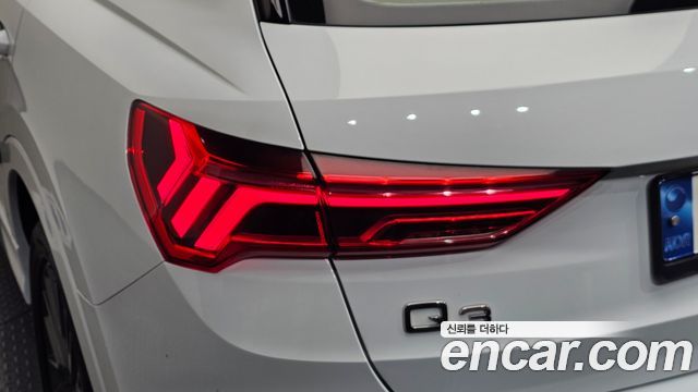 Audi Q3 (F3) 35 TDI Quattro Premium 2023 — фото 23