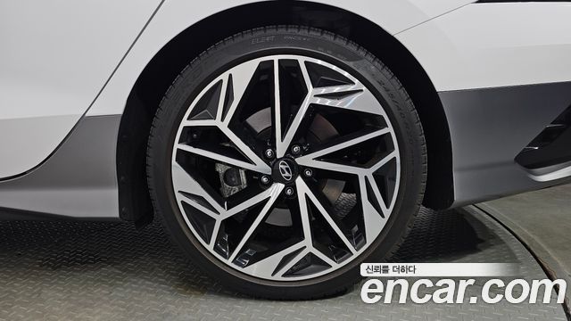 Hyundai Ioniq 6 Long Range AWD Exclusive 2023 — фото 21