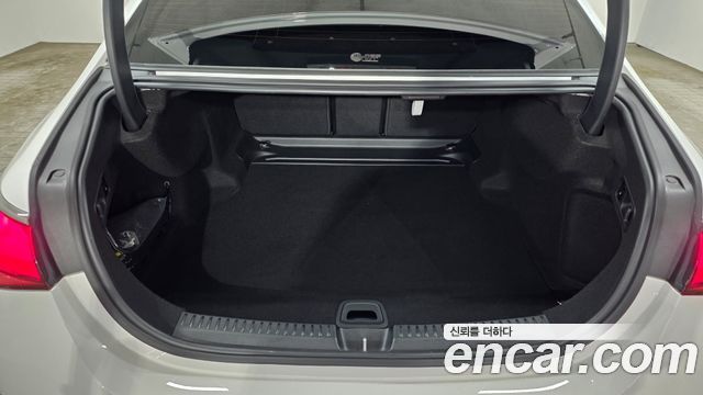Mercedes-Benz E-Class (W214) E300 4MATIC AMG Line 2025 — фото 15