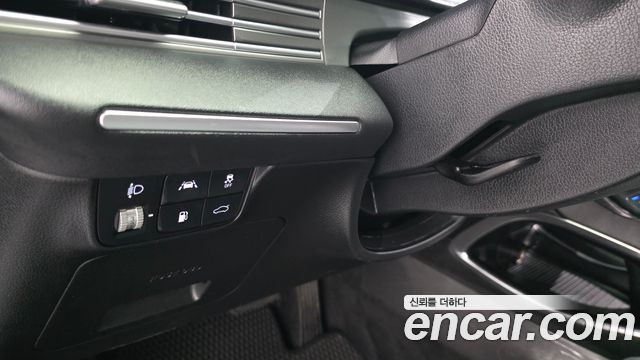 Hyundai Grandeur (IG) 2.5 Premium 2022 — фото 34