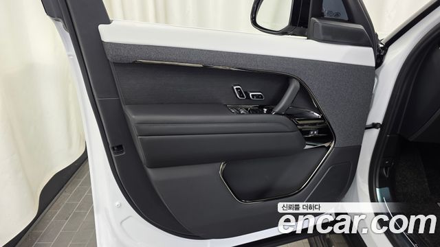 Land Rover Range Rover Sport (III) P400 AB 2025 — фото 24
