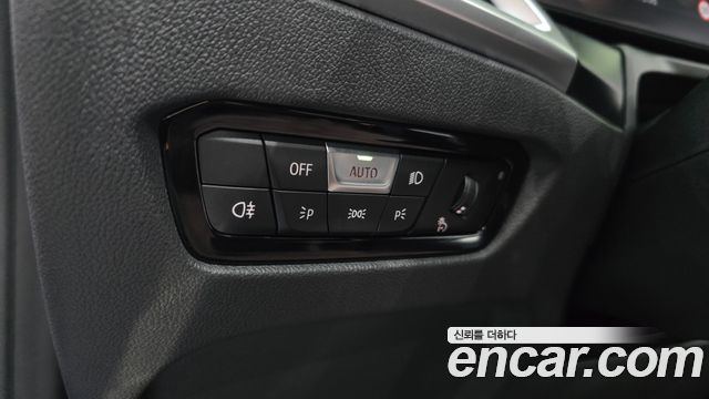 BMW 4 Series (G22) 420i M Sport Pro Convertible 2025 — фото 14