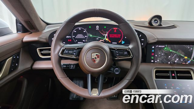 Porsche Taycan GTS 2023 — фото 14