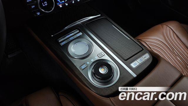 Genesis G80 (RG3) Gasoline 2.5 Turbo AWD 2022 — фото 9