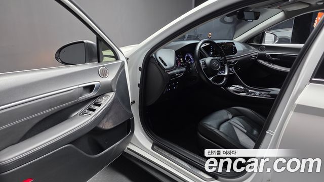 Hyundai Sonata (DN8) 2.0 LPG(rental car) Smart 2022 — фото 10