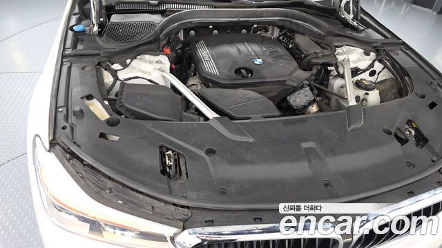 BMW 6 Series GT (G32) 620d xDrive M Sport 2020 — фото 6