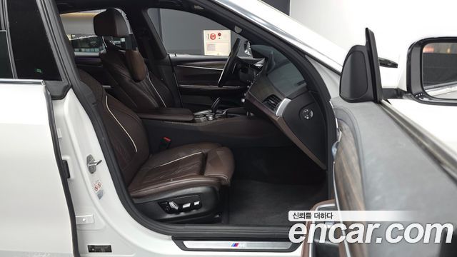 BMW 6 Series GT (G32) 620d xDrive M Sport 2020 — фото 11