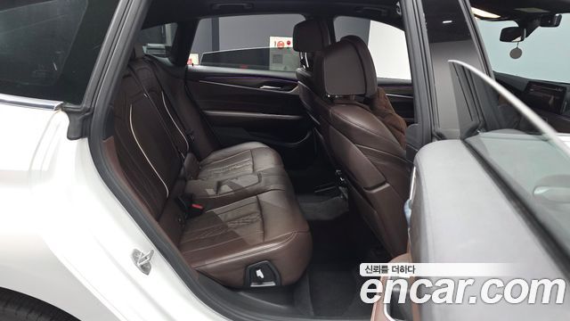 BMW 6 Series GT (G32) 620d xDrive M Sport 2020 — фото 12