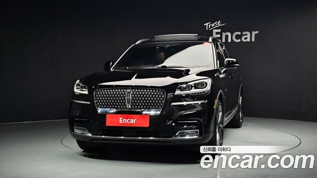 Lincoln Aviator (II) 3.0 Reserve  AWD 2023 — фото 3