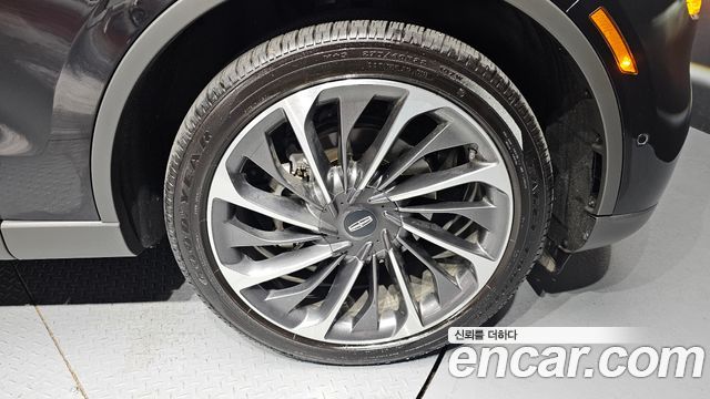 Lincoln Aviator (II) 3.0 Reserve  AWD 2023 — фото 21