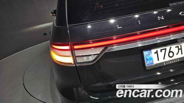 Lincoln Aviator (II) 3.0 Reserve  AWD 2023 — фото 23