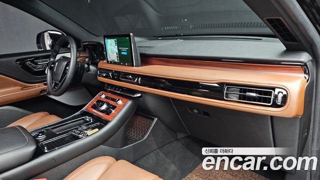 Lincoln Aviator (II) 3.0 Reserve  AWD 2023 — фото 31