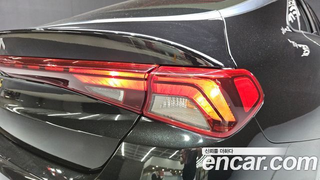 Kia K5 (III) 2.0 Prestige 2023 — фото 29