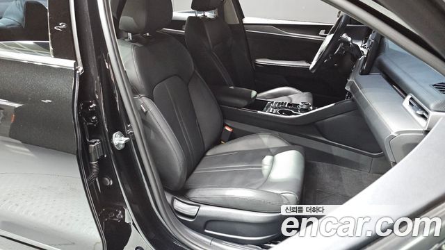 Kia K5 (III) 2.0 Prestige 2023 — фото 32