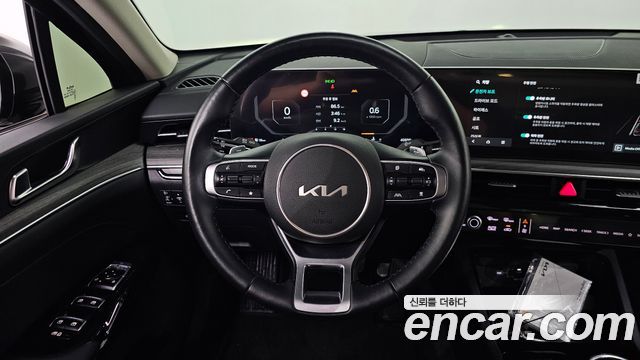 Kia K5 (III) 2.0 Noblesse 2024 — фото 16