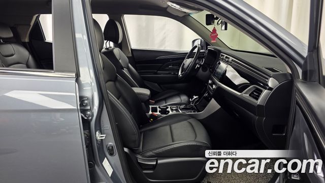 KG Mobility (SsangYong) Beautiful Korando Gasoline 1.5 2WD C7 2023 — фото 11