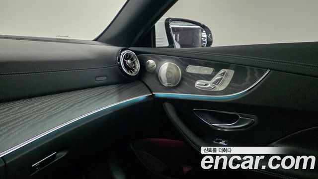 Mercedes-Benz E-Class (W213) E450 4MATIC Coupe 2021 — фото 17