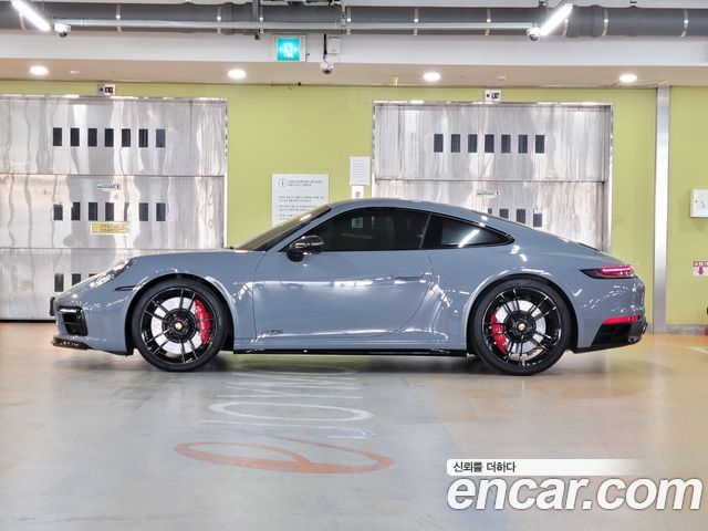 Porsche 911 (992) Carrera 4 GTS 2024 — фото 2
