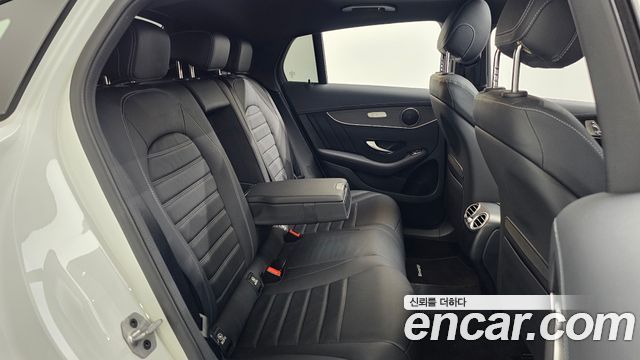 Mercedes-Benz GLC-Class (X253) GCL300 4MATIC Coupe 2023 — фото 11