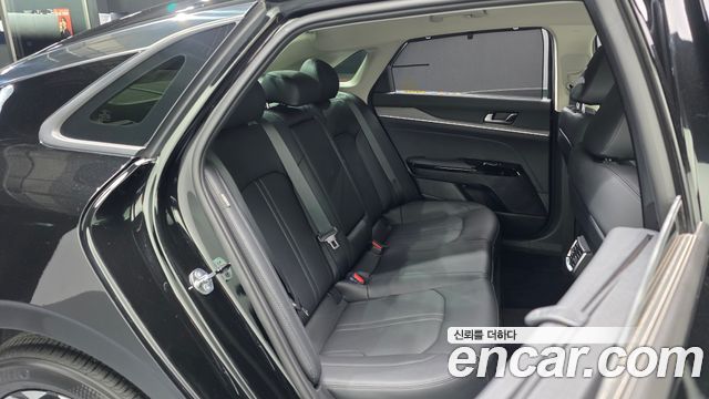 Kia K5 (III) 2.0 Noblesse 2024 — фото 11
