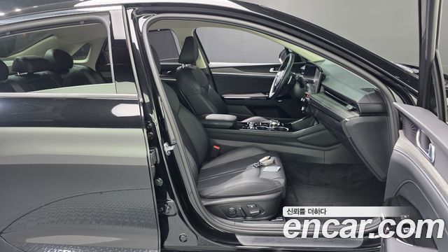 Kia K5 (III) 2.0 Noblesse 2024 — фото 26