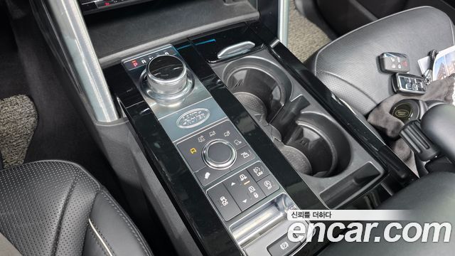 Land Rover Discovery 5 3.0 TD6 HSE Luxury 2017 — фото 9
