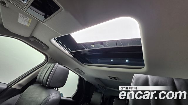 Land Rover Discovery 5 3.0 TD6 HSE Luxury 2017 — фото 19