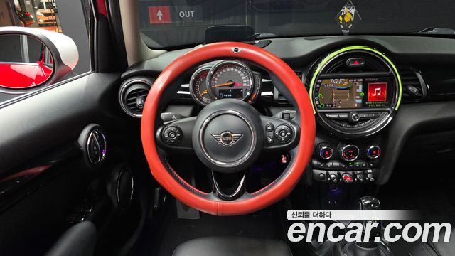 MINI Cooper 5Door HIGH 3rd 2020 — фото 13