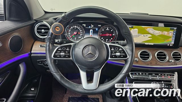 Mercedes-Benz E-Class (W213) E220d 4MATIC Exclusive 2019 — фото 12