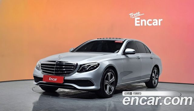 Mercedes-Benz E-Class (W213) E220d 4MATIC Exclusive 2019 — фото 1
