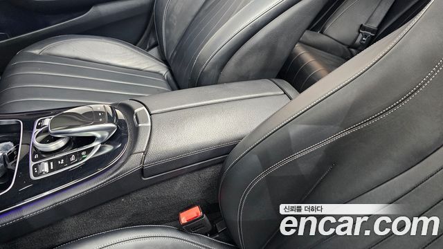 Mercedes-Benz E-Class (W213) E220d 4MATIC Exclusive 2019 — фото 27